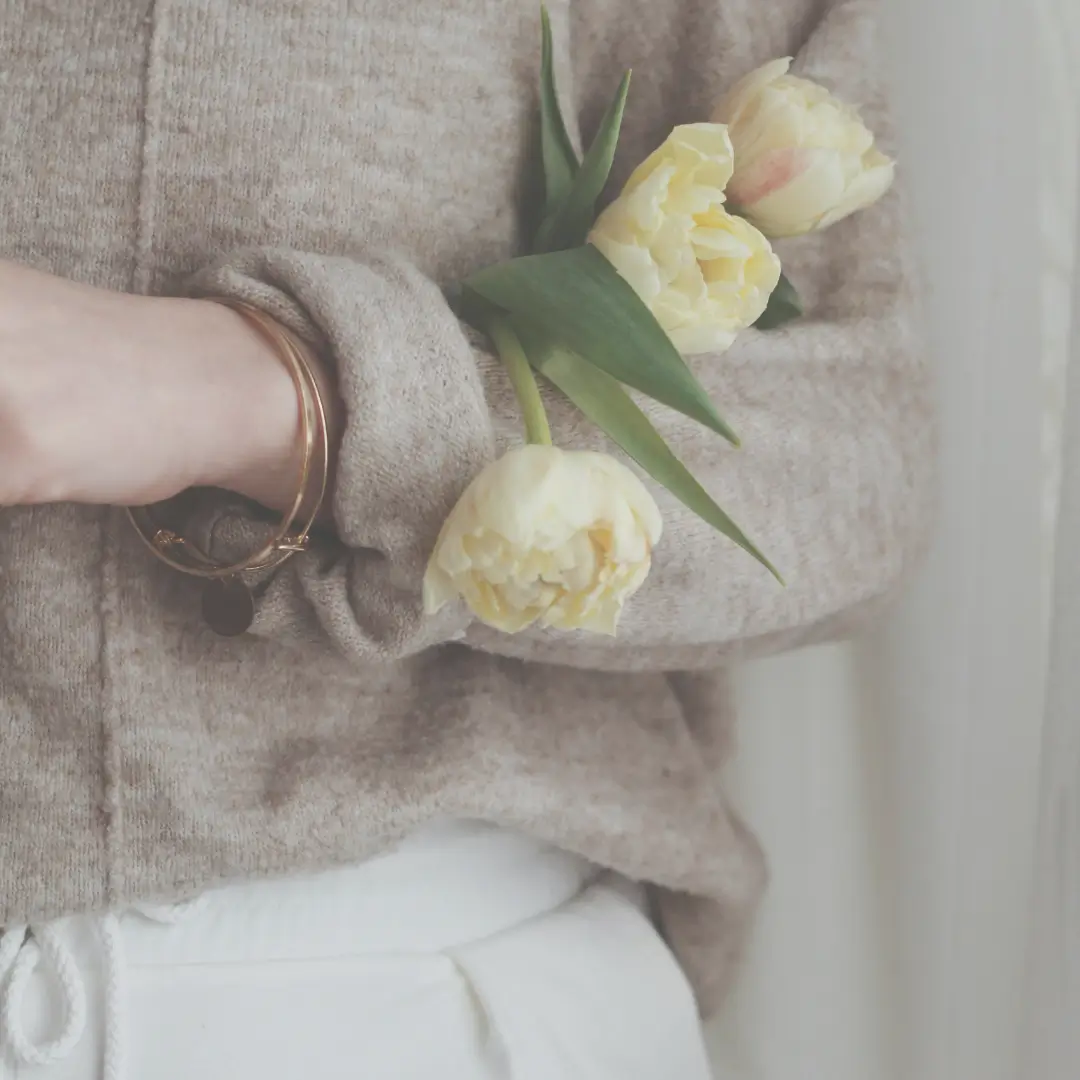 6 signs you’re feeling called to heal your relationship with money